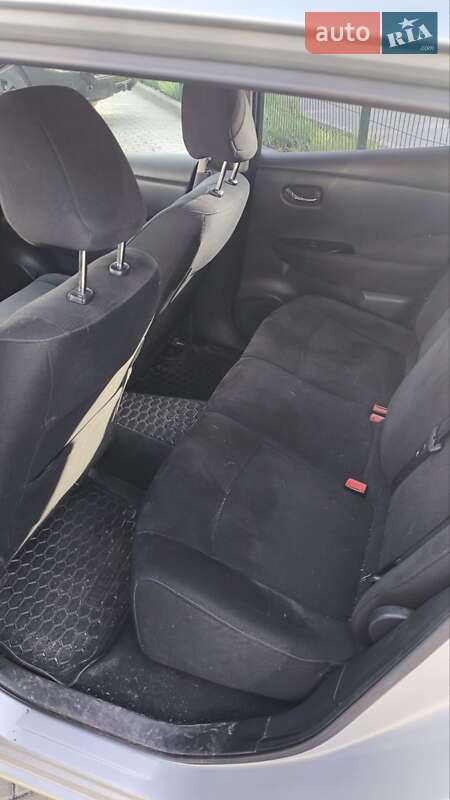 Хэтчбек Nissan Leaf 2013 в Виннице