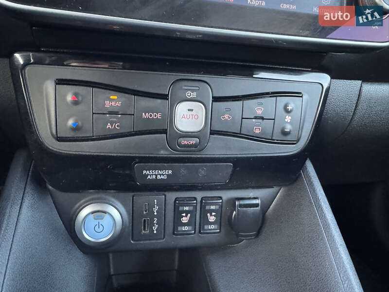 Хетчбек Nissan Leaf 2021 в Хмельницькому