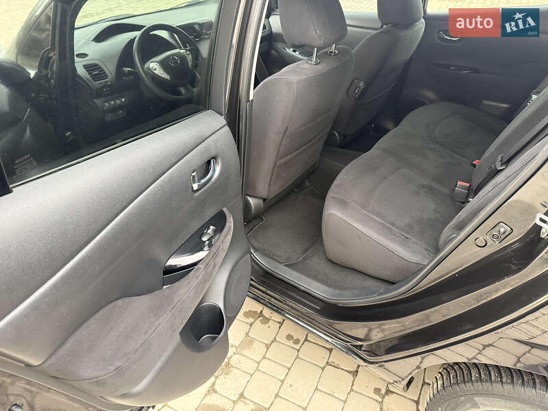 Хэтчбек Nissan Leaf 2016 в Борщеве