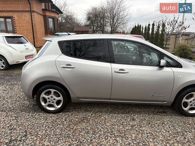 Хэтчбек Nissan Leaf 2013 в Луцке фото 4 Хэтчбек Nissan Leaf 2013 в Луцке