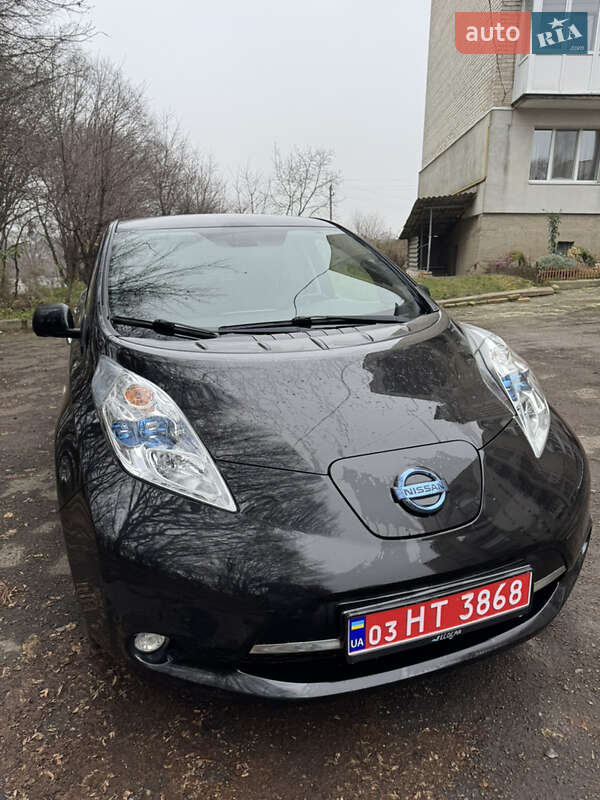 Хэтчбек Nissan Leaf 2016 в Горохове