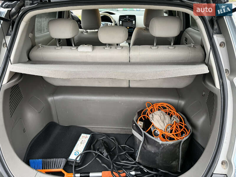 Хэтчбек Nissan Leaf 2012 в Львове фото 9 Хэтчбек Nissan Leaf 2012 в Львове
