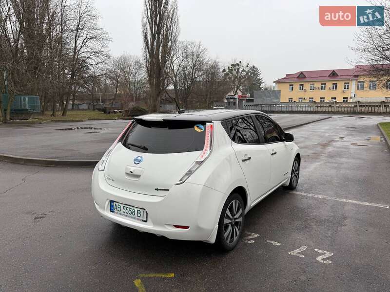 Хэтчбек Nissan Leaf 2015 в Виннице