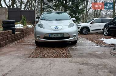 Хетчбек Nissan Leaf 2014 в Стрию