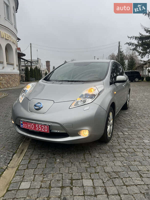 Хэтчбек Nissan Leaf 2016 в Золочеве