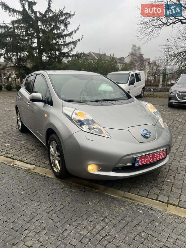 Хэтчбек Nissan Leaf 2016 в Золочеве