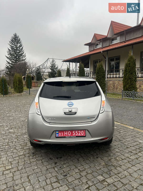 Хэтчбек Nissan Leaf 2016 в Золочеве