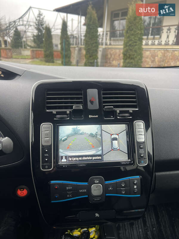 Хэтчбек Nissan Leaf 2016 в Золочеве