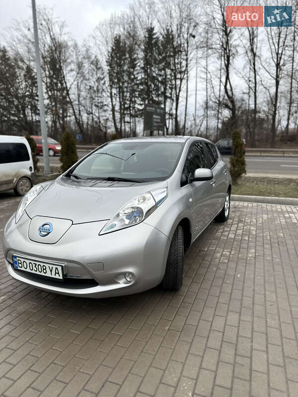 Хетчбек Nissan Leaf 2013 в Тернополі фото 2 Хетчбек Nissan Leaf 2013 в Тернополі