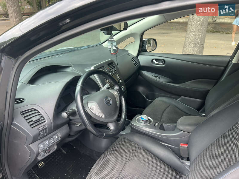 Хэтчбек Nissan Leaf 2015 в Днепре фото 4 Хэтчбек Nissan Leaf 2015 в Днепре