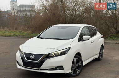 Хетчбек Nissan Leaf 2020 в Дубні