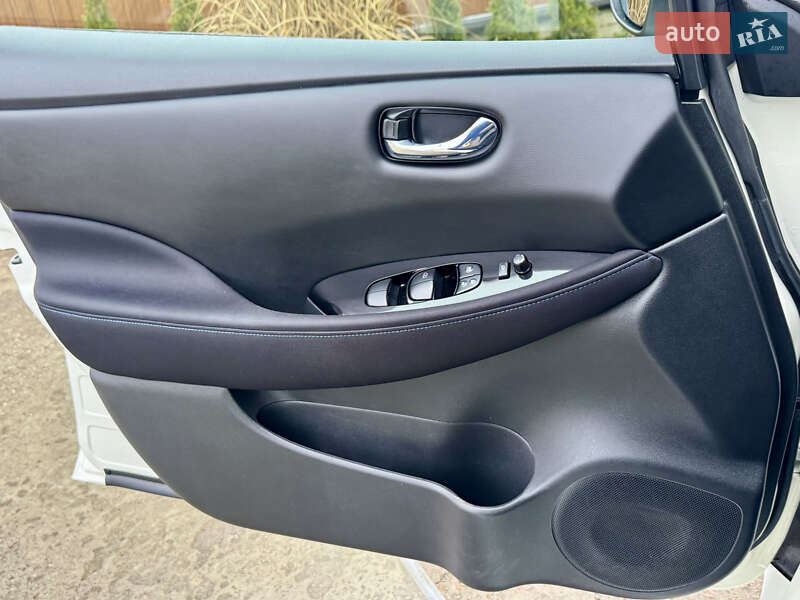 Хэтчбек Nissan Leaf 2021 в Броварах