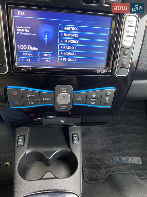 Хэтчбек Nissan Leaf 2014 в Черновцах