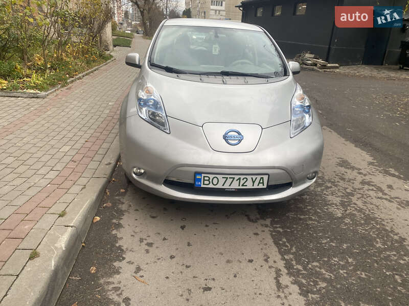 Хэтчбек Nissan Leaf 2012 в Тернополе фото 3 Хэтчбек Nissan Leaf 2012 в Тернополе