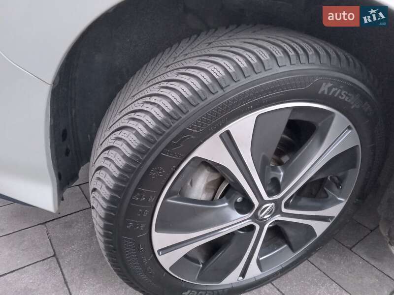 Хэтчбек Nissan Leaf 2020 в Ирпене фото 59 Хэтчбек Nissan Leaf 2020 в Ирпене