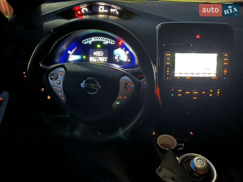 Хетчбек Nissan Leaf 2016 в Полтаві