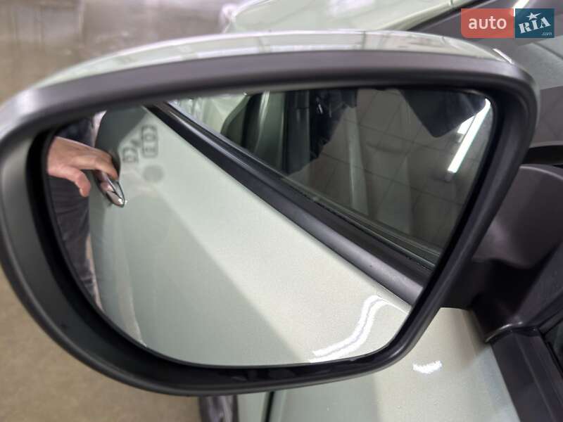 Хетчбек Nissan Leaf 2018 в Кременчуці