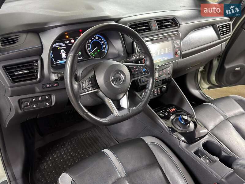 Хетчбек Nissan Leaf 2018 в Кременчуці