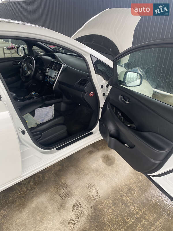 Хэтчбек Nissan Leaf 2014 в Ужгороде фото 10 Хэтчбек Nissan Leaf 2014 в Ужгороде