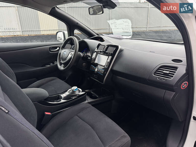 Хэтчбек Nissan Leaf 2015 в Виннице фото 14 Хэтчбек Nissan Leaf 2015 в Виннице