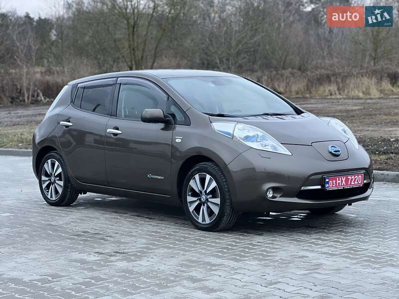 Хэтчбек Nissan Leaf 2017 в Ровно