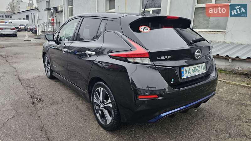 Хэтчбек Nissan Leaf 2018 в Киеве фото 6 Хэтчбек Nissan Leaf 2018 в Киеве