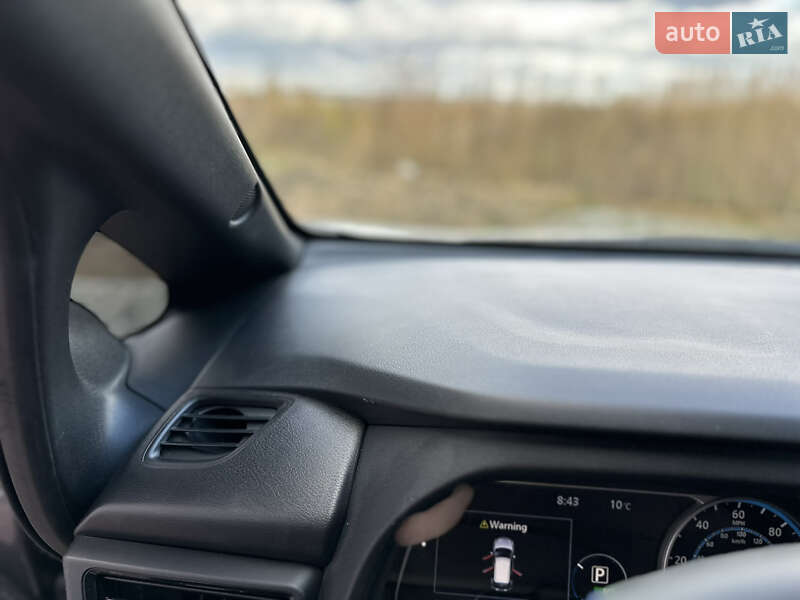 Хетчбек Nissan Leaf 2023 в Рівному