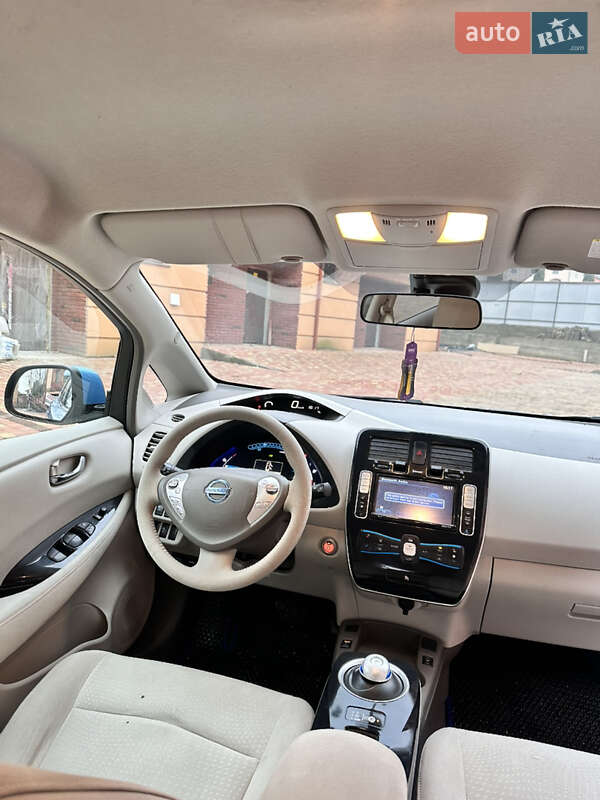 Хэтчбек Nissan Leaf 2018 в Черновцах