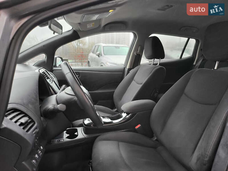 Хэтчбек Nissan Leaf 2014 в Киеве