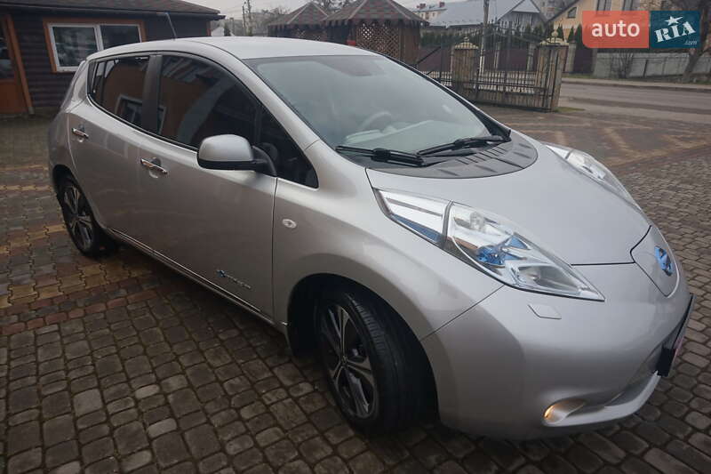 Хетчбек Nissan Leaf 2011 в Самборі фото 16 Хетчбек Nissan Leaf 2011 в Самборі