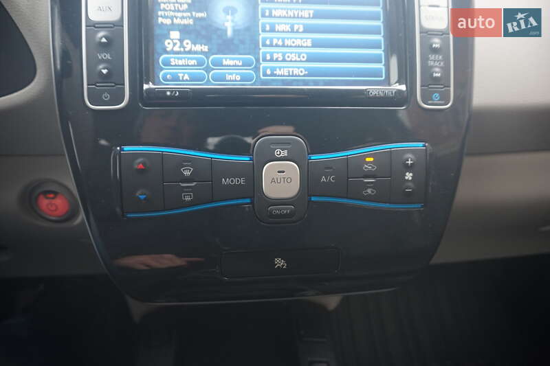 Хетчбек Nissan Leaf 2011 в Самборі фото 35 Хетчбек Nissan Leaf 2011 в Самборі