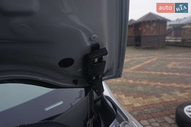 Хетчбек Nissan Leaf 2011 в Самборі фото 54 Хетчбек Nissan Leaf 2011 в Самборі