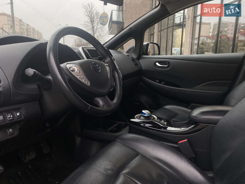 Хэтчбек Nissan Leaf 2014 в Ивано-Франковске