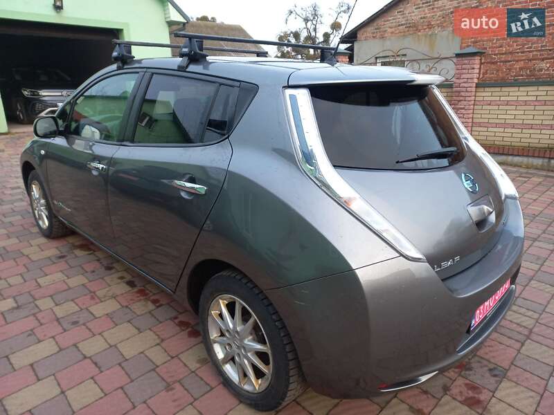 Хэтчбек Nissan Leaf 2017 в Шептицькому