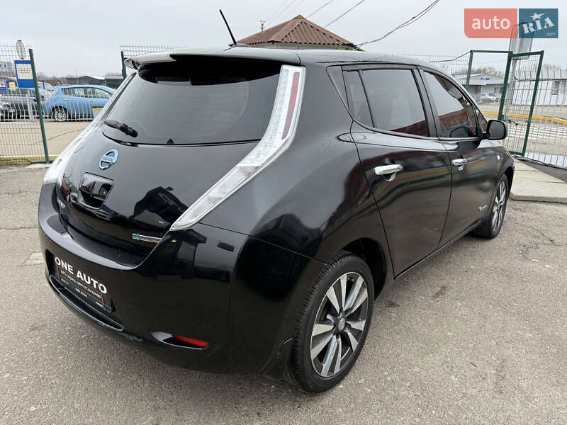 Хетчбек Nissan Leaf 2015 в Києві