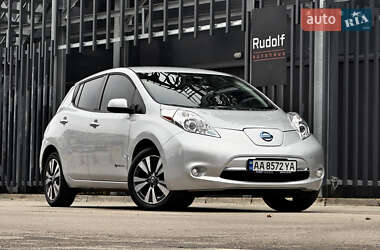 Хэтчбек Nissan Leaf 2016 в Киеве