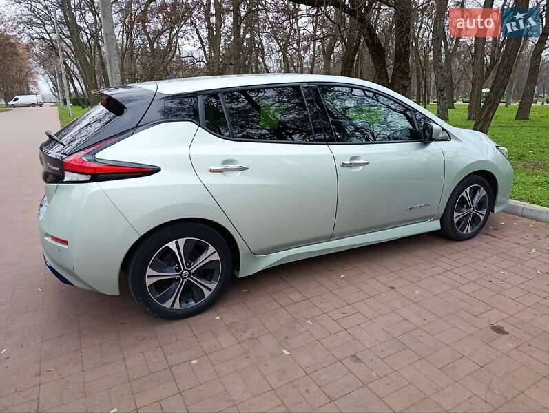 Хетчбек Nissan Leaf 2018 в Кременчуці фото 14 Хетчбек Nissan Leaf 2018 в Кременчуці