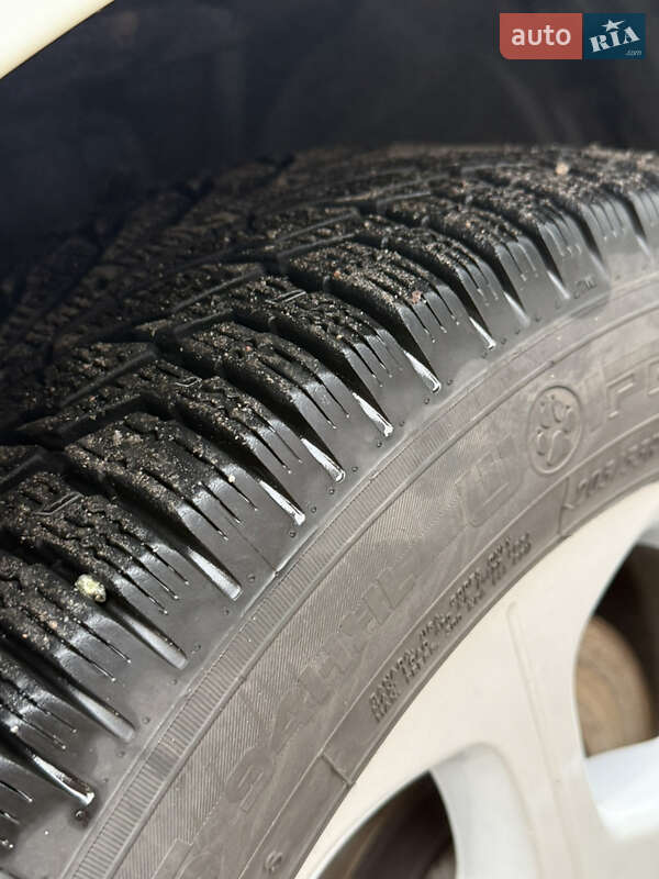 Хэтчбек Nissan Leaf 2014 в Сумах