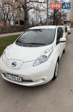 Хетчбек Nissan Leaf 2016 в Києві