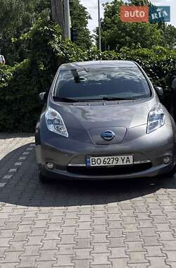 Хетчбек Nissan Leaf 2015 в Тернополі