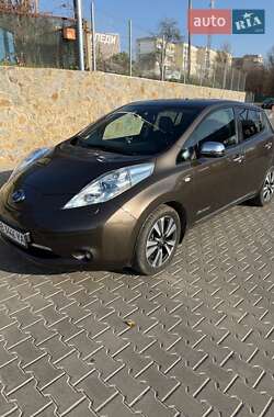 Хетчбек Nissan Leaf 2016 в Вінниці