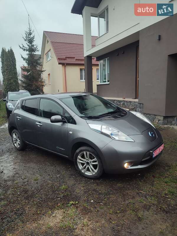 Хэтчбек Nissan Leaf 2013 в Луцке фото 3 Хэтчбек Nissan Leaf 2013 в Луцке
