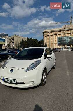 Хетчбек Nissan Leaf 2013 в Харкові