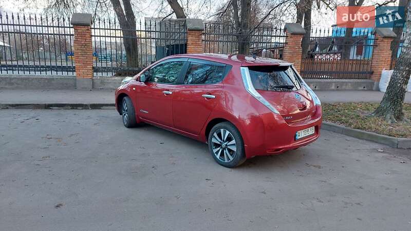 Хэтчбек Nissan Leaf 2015 в Фастове