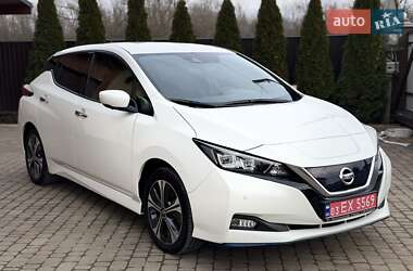 Хетчбек Nissan Leaf 2020 в Чернівцях