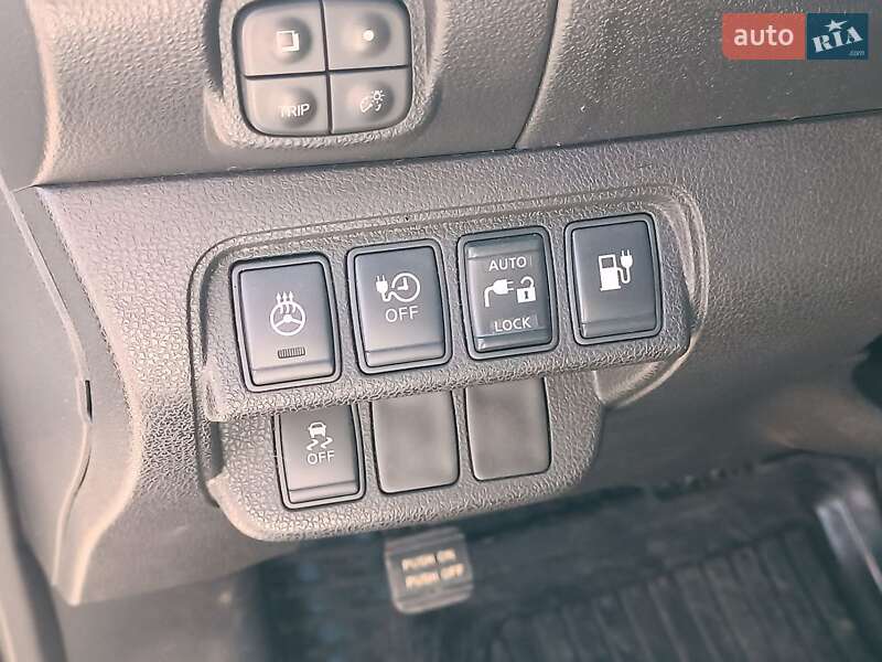 Хэтчбек Nissan Leaf 2014 в Харькове