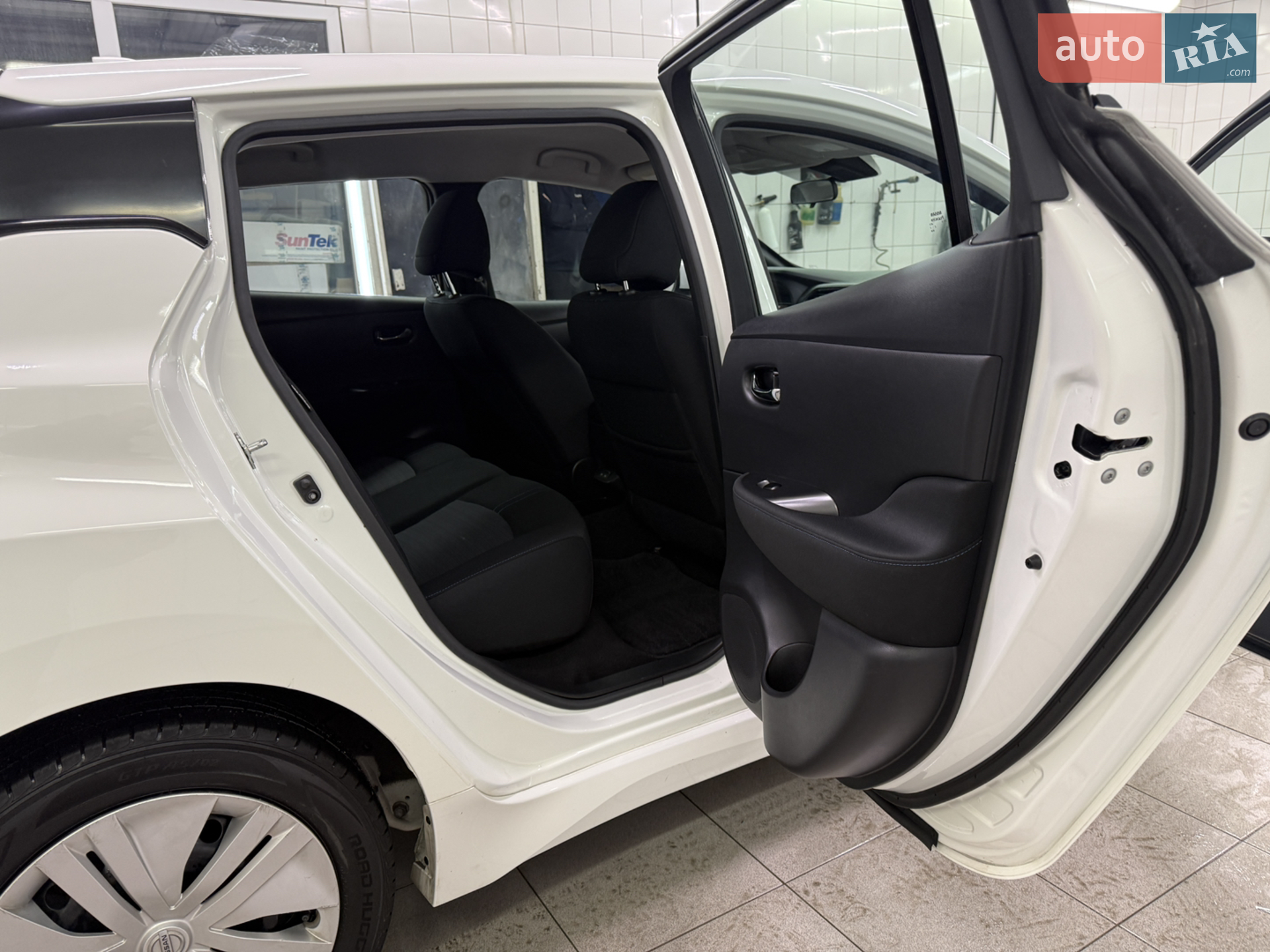 2022 Nissan Leaf - мініатюра 19