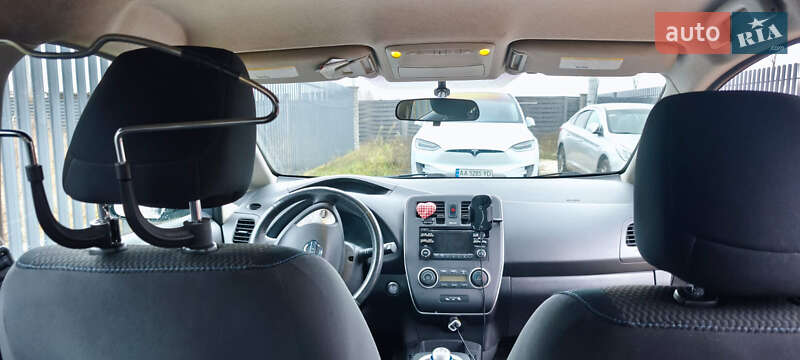Хэтчбек Nissan Leaf 2014 в Киеве