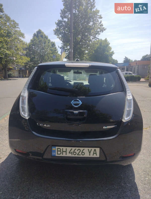 Хэтчбек Nissan Leaf 2014 в Одессе фото Хэтчбек Nissan Leaf 2014 в Одессе