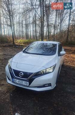 Хэтчбек Nissan Leaf 2019 в Львове
